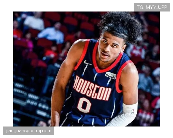 格林以单打突破拉开空间，相比上季三分更高效