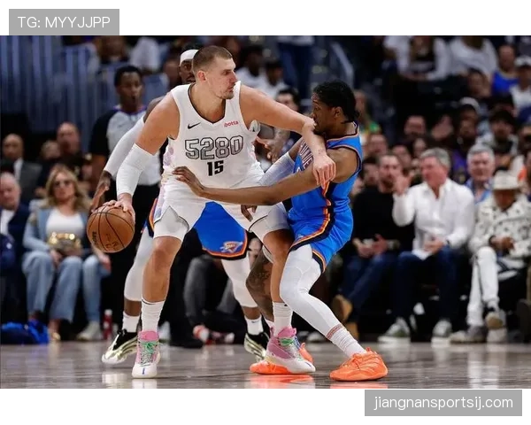 杰伦威廉姆斯无球跑位撕扯对方主防较上季更高效