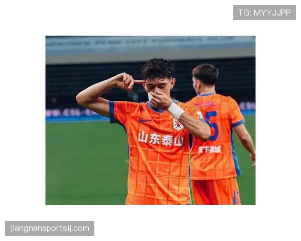 山东泰山战术危机显现，阵容短板与冠军定位冲突对赛季走势形成制约