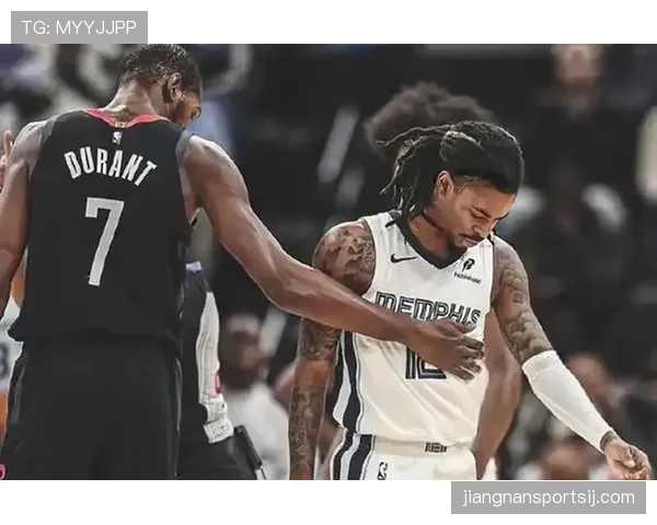 比上季杰克逊二世为莫兰特挡拆拉开空间三分威胁增强